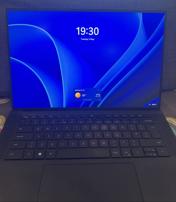 Laptop DELL Precision 5560 i7 11850H pana la 4.8 Ghz 64GB DDR4 512 SSD nVidia RTX A2000 4GB GDDR6 2560 CUDA Cores