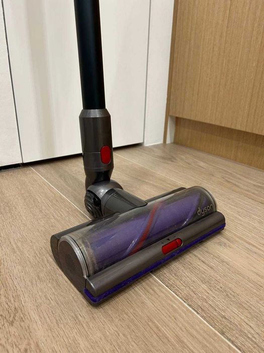 б/у Dyson V10 Absolute Deluxe