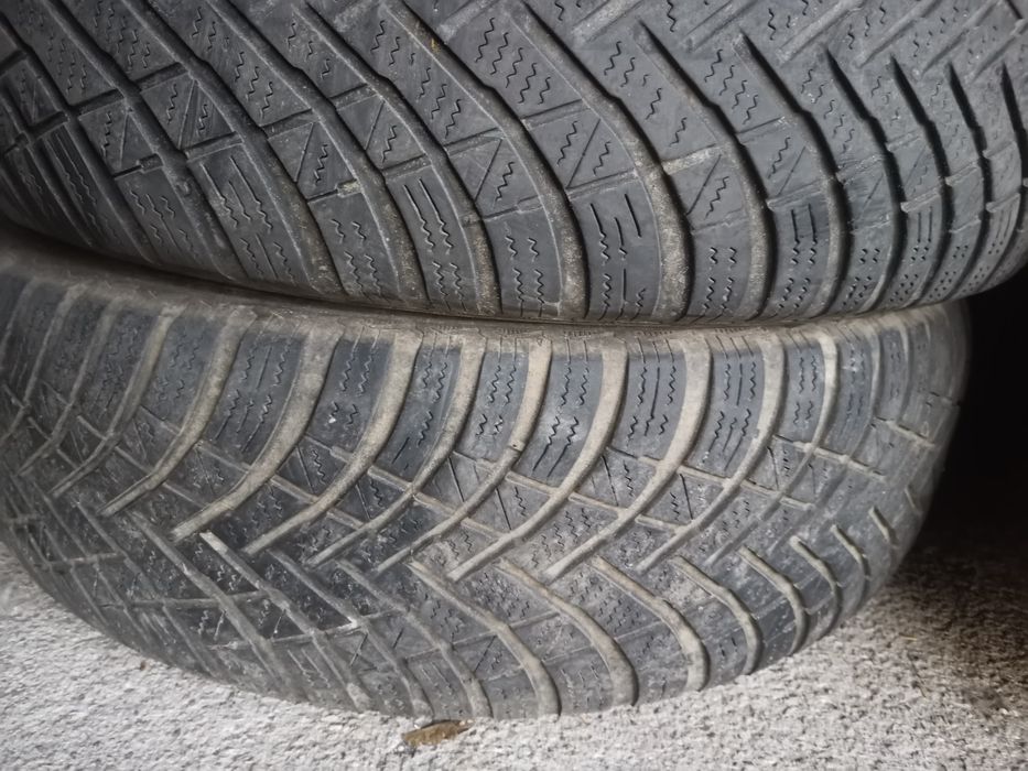 Anvelope iarna 215 65 r16