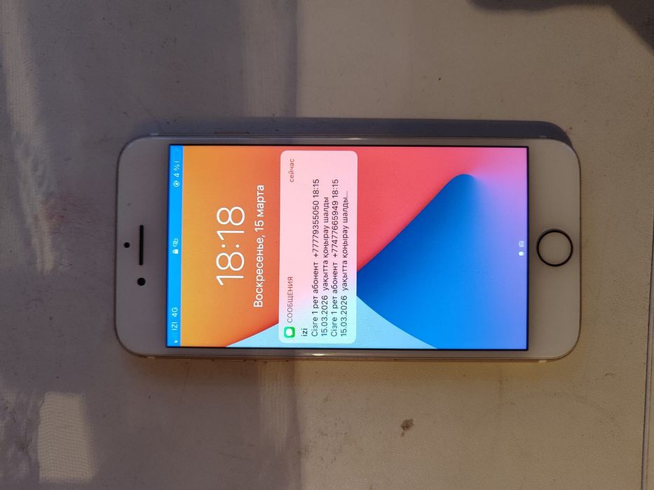 iPhone 7 в хорошем состоянии Но есть минус