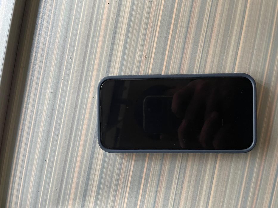 продаю Iphone 13 pro