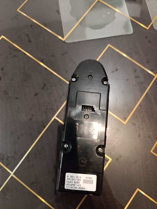 Части и  БМВ Е60