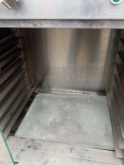 Расстоячный шкаф