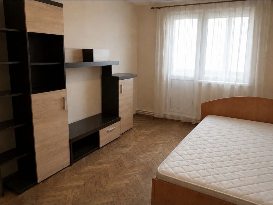 Direct proprietar – Apartament 2 camere decomandat,  Podu Ros.