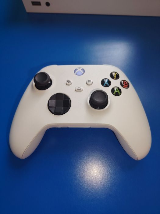 Vând Xbox series s