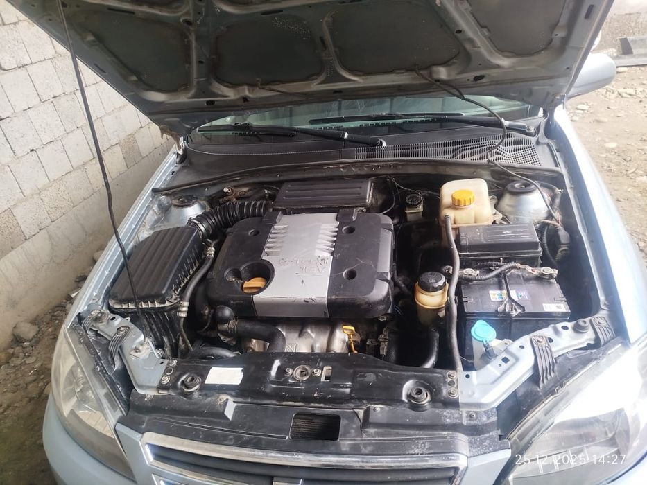 Lasetti 1.8 sotiladi yoki barter kobaltga