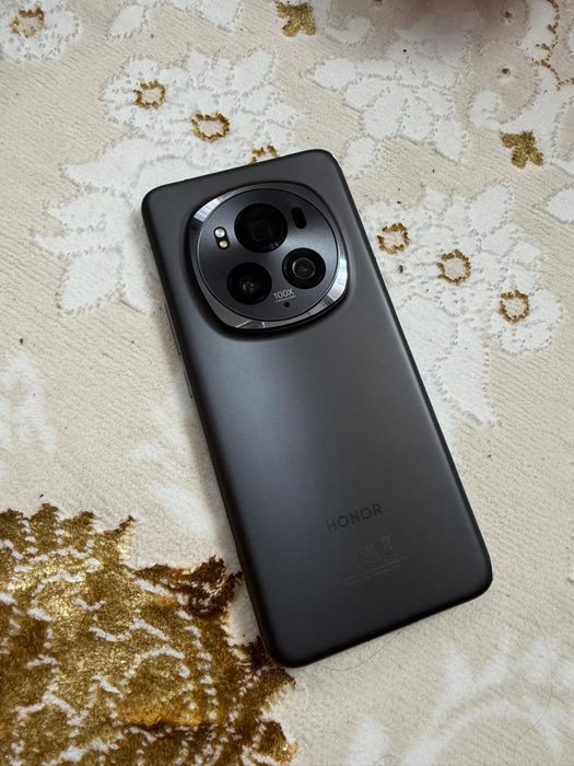 Honor magic 6 pro 12 512 торг небольшой