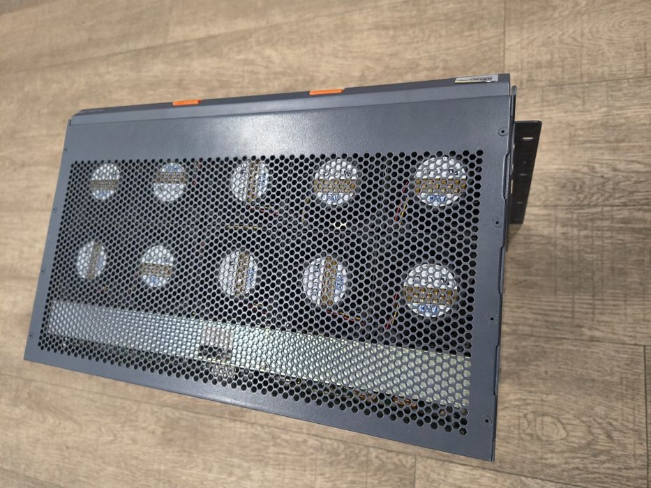 ZTE ZXA10 C300 OLT complet funcțional – cu plăci SCXN, QUFQ, PRWH