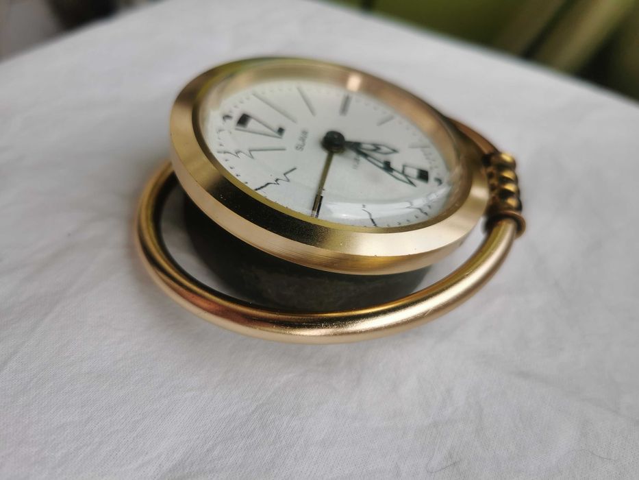 Ceas de masa Slava,mecanic cu alarma-11 jewels, Made in USSR