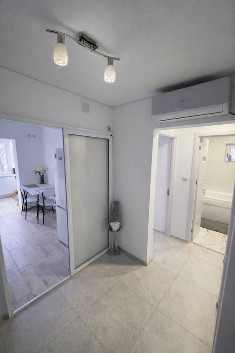 Apartament 2 camere decomandat, SID-VEST, renovat complet, mobilat