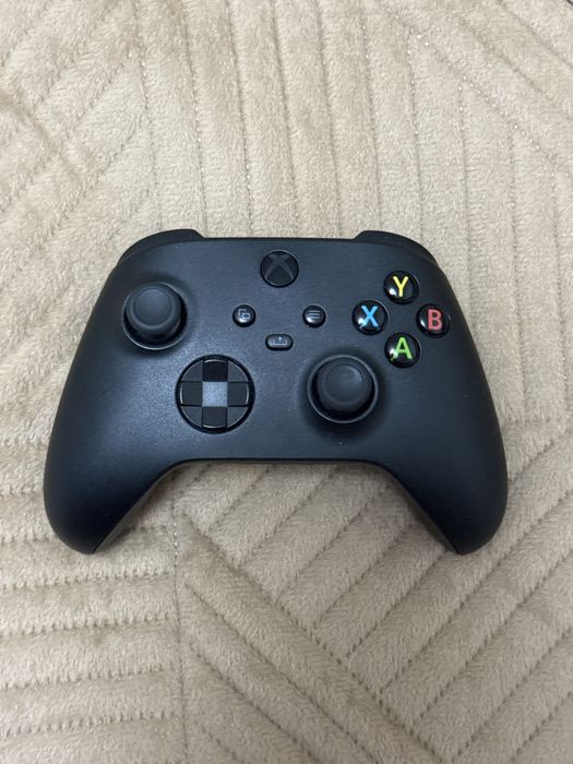 Продам X box X 1Tb