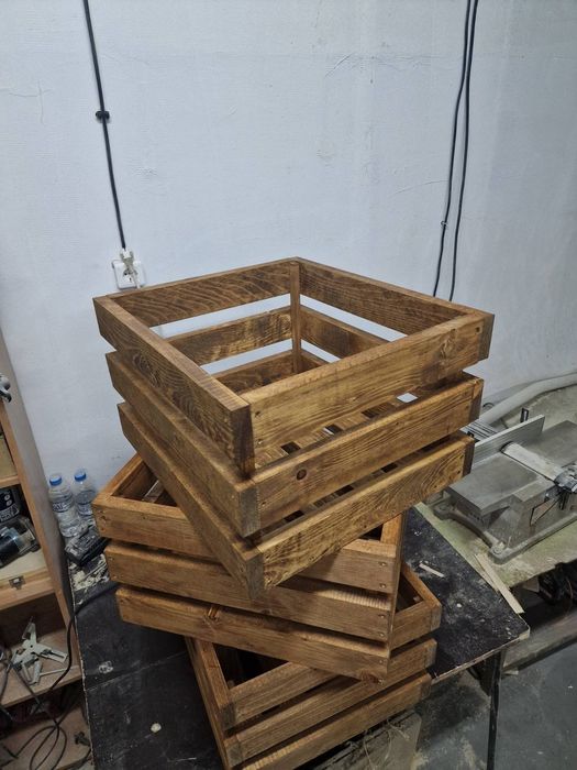 Дървени    щайги