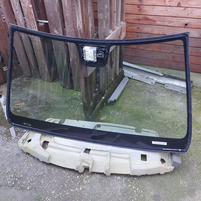 Предно / задно стъкло Мерцедес Е клас 207 / Mercedes E class w207