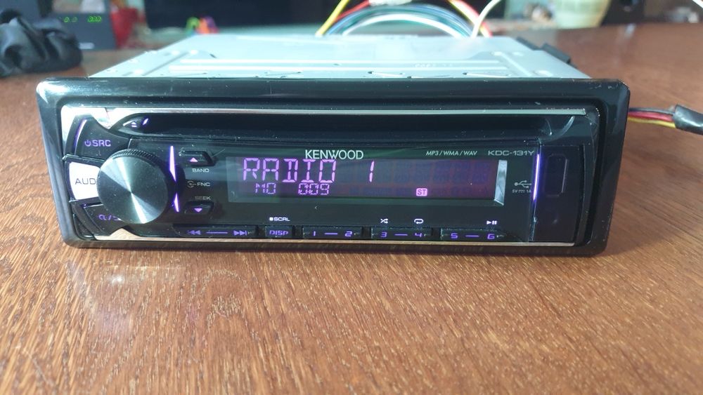 Авто радио плеър музика за кола Кенуулд Kenwood CD MP-3 USB AUX Цветове