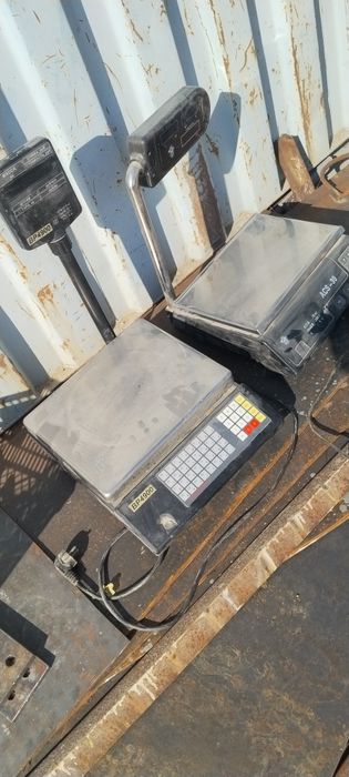 Весы для магазина продается срочно