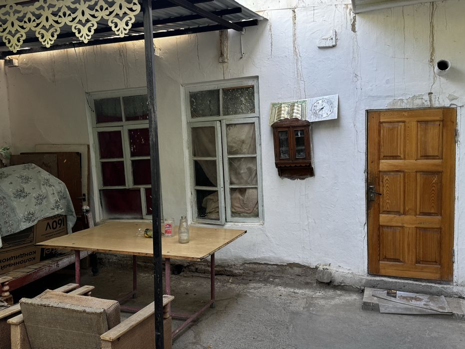 Ҳовли сотилади эски шахарда