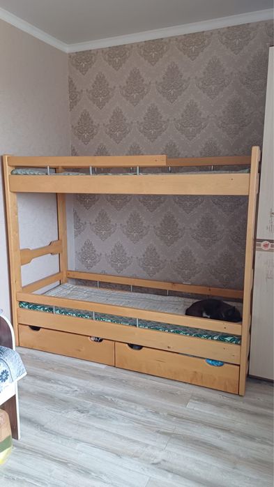 Продается детская двух ярусная кровать