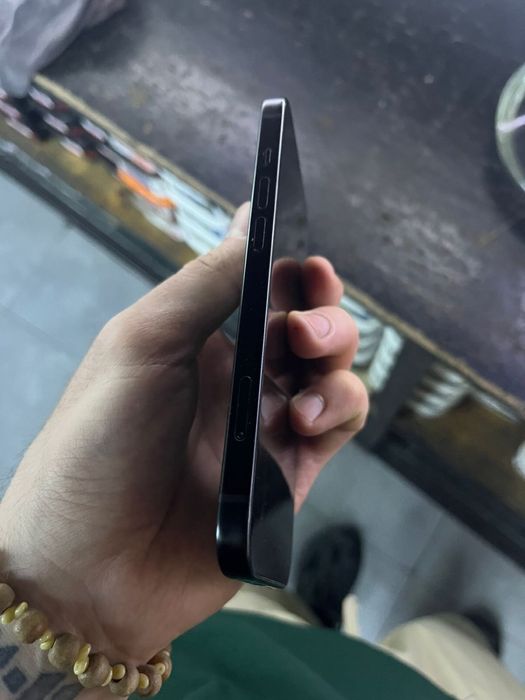Продам Iphone 15 128gb