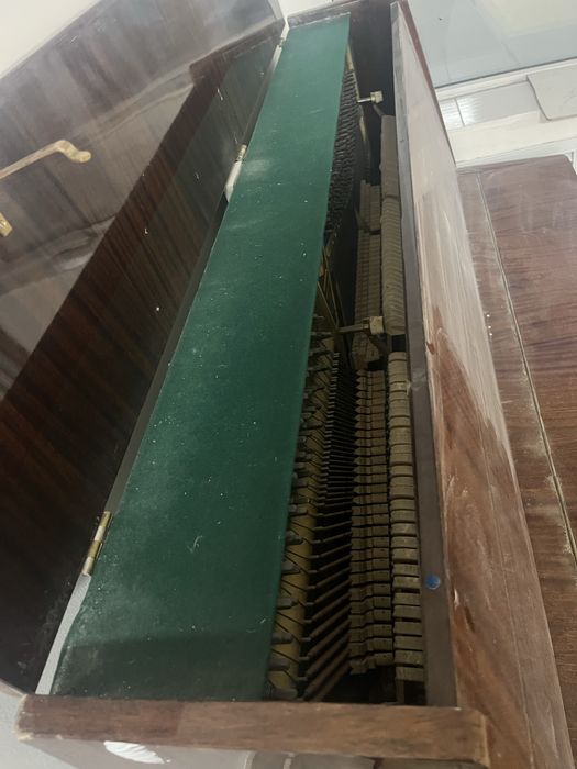 Продаю пианино . Цена 25тыс