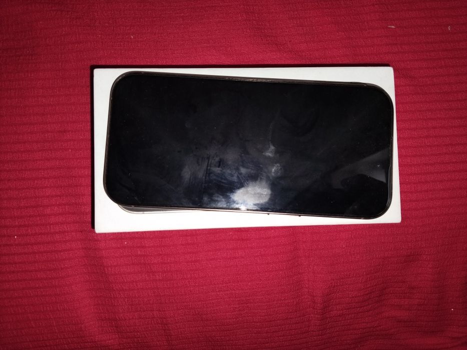 Iphone 16 pro 128 sikl 101 yomks 100%