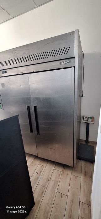 Фризер двукрилен