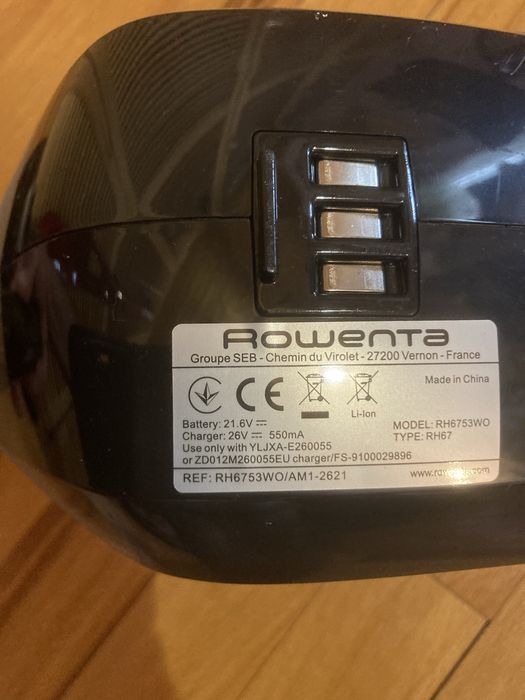 Aspirator vertical Rowenta