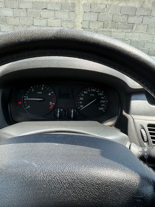 Autoturism Renaul Laguna