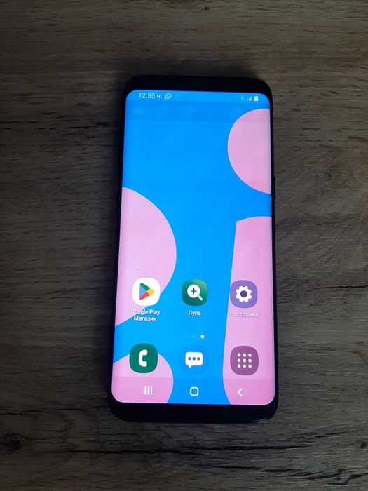 Продавам два телефона