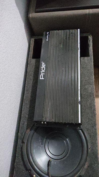 Сабвуфер и 2 уселка