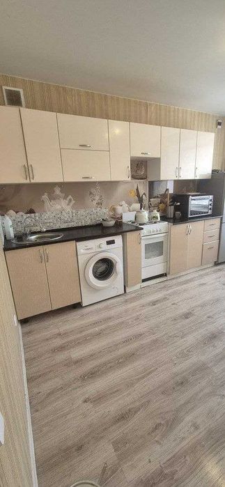 Прродам 3к в мкр Юбилейный