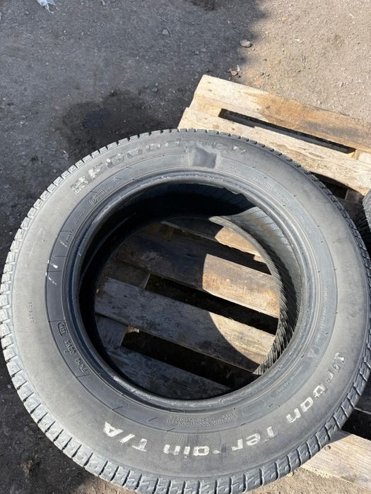 Продаю Комплект резины