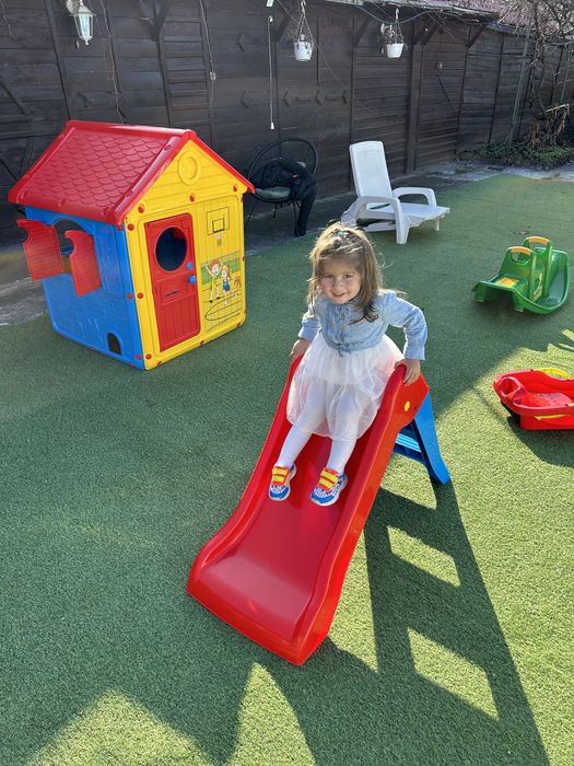 Cabana de inchiriat 15 persoane .