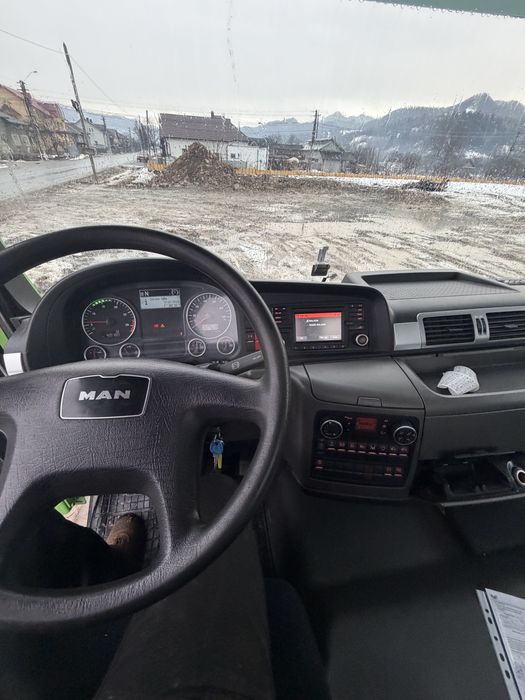 Man TGM 18.340 basculabil cu macara