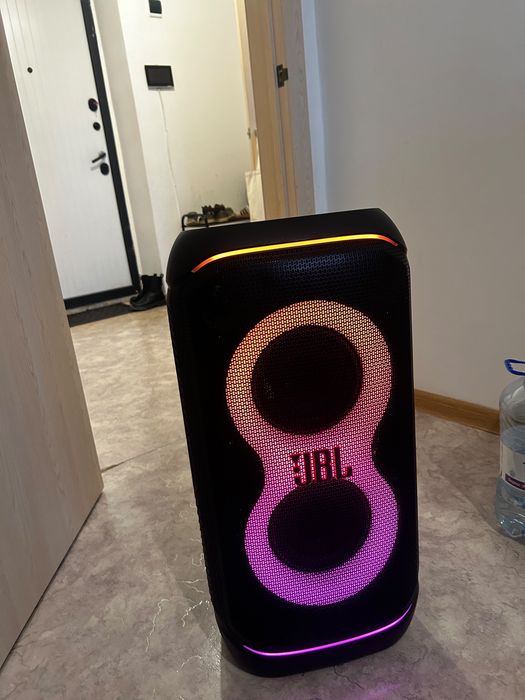 Продам Jbl Party box 320