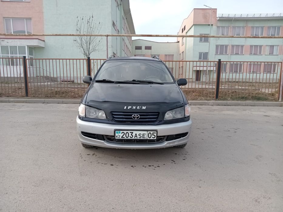 Машина сатылады тайота