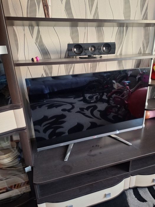 Продам телевизор Lg