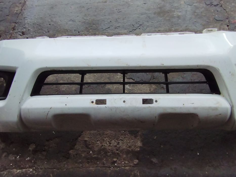 Предна броня за Nissan Navara