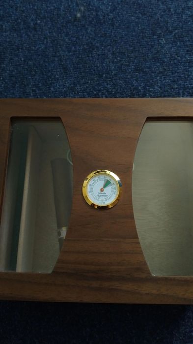 Хумидор за пури и пурети