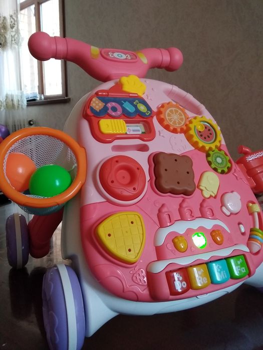 Детский толокар столик 2в1