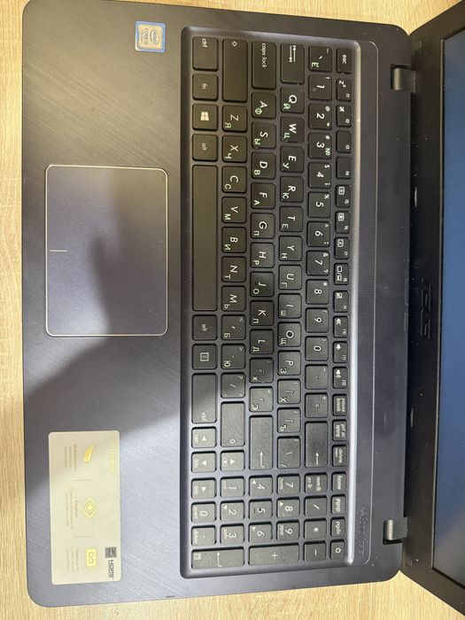 Продам ноутбук Асус. 60.000 тг.