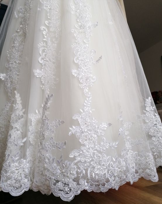 Vând rochie de mireasă, model unicat, Andre & Nicolas Collection.