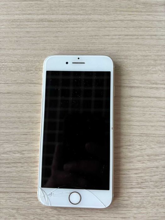 iPhone 7, Айфон 7 продается