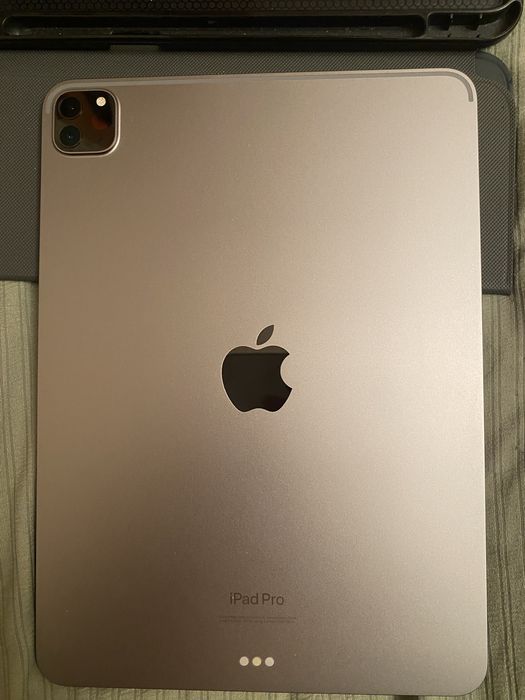 Продам айпад 11 про, 256 wi-fi