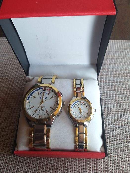 Комплект часовници