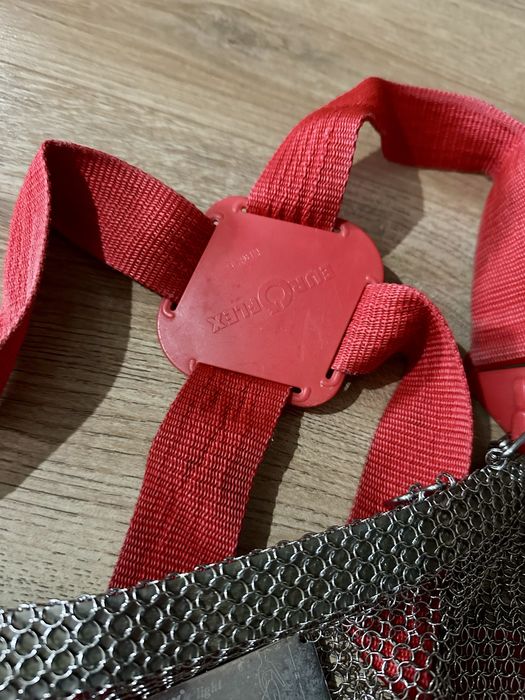 Метална ризница.