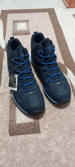 Ghete Merrell goretex