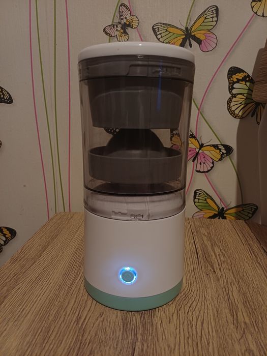Storcator electric citrice USB-C