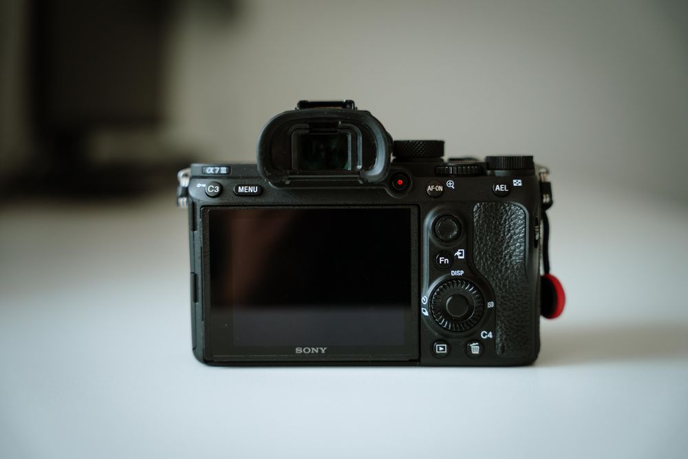 Aparat foto Sony A73 A7iii