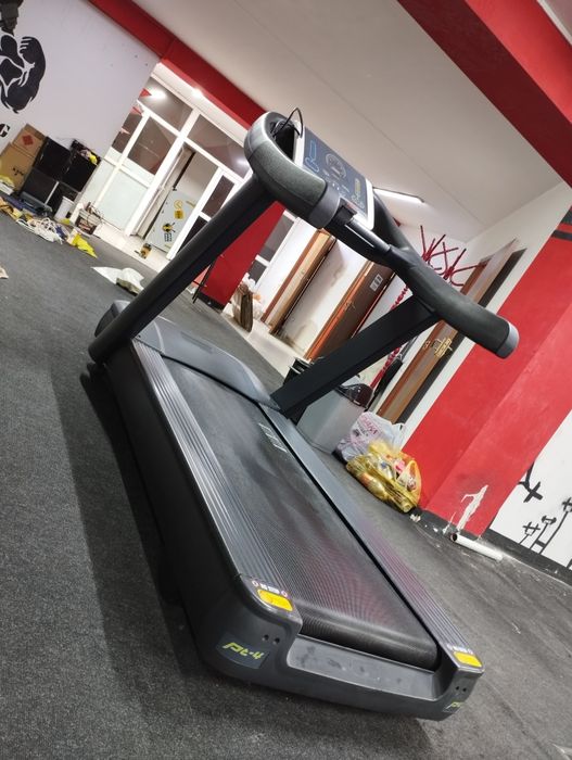 Профессиональная беговая дорожка