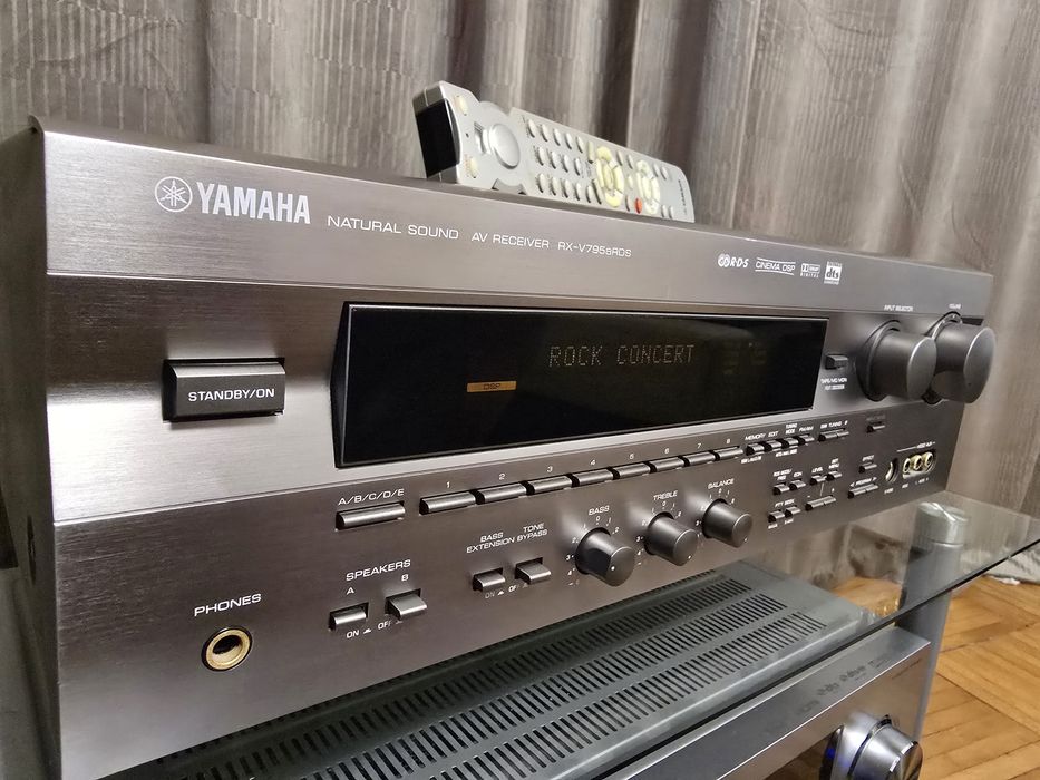 Amplificator Yamaha RX-V795aRDS – putere mare, 5.1, sunet Hi-Fi, construcție solidă!